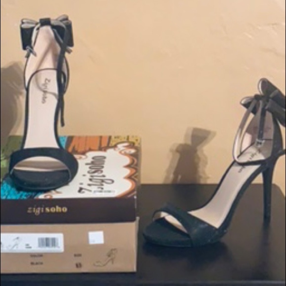 ZigiSoho Remi Formal Black heels!